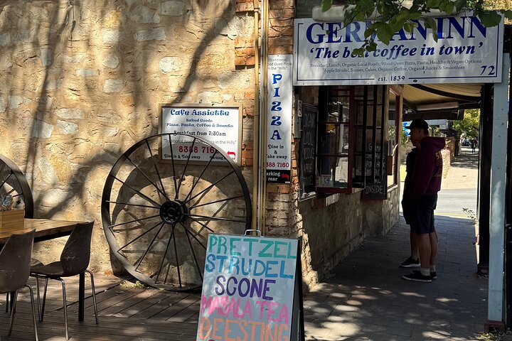 Experience Hahndorf & Barossa: Gourmet lunch, Wine, Beer & Treats