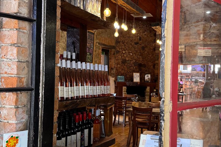 Experience Hahndorf & Barossa: Gourmet lunch, Wine, Beer & Treats