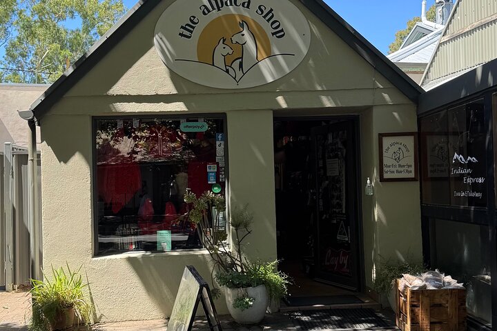 Experience Hahndorf & Barossa: Gourmet lunch, Wine, Beer & Treats
