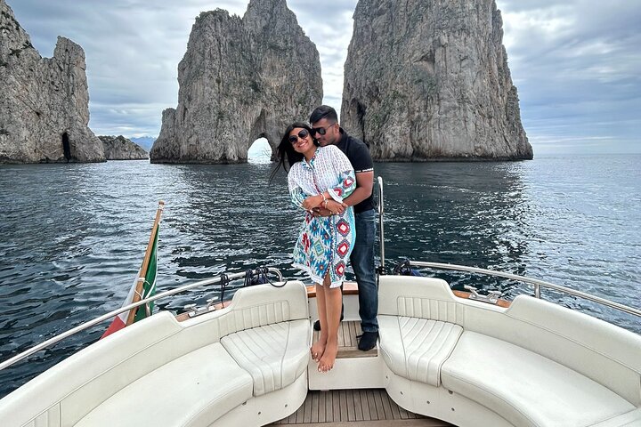 Capri Private Boat Tour from Sorrento, Capri or Positano