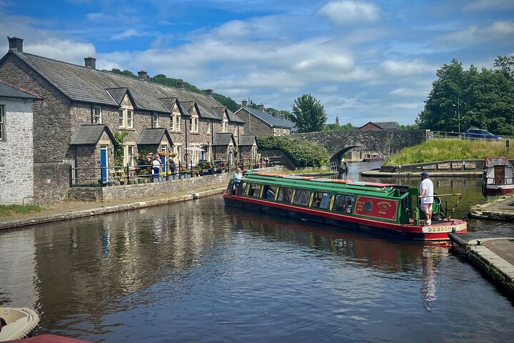 Cardiff: South Wales Mountains, Waterfalls & More Day Tour