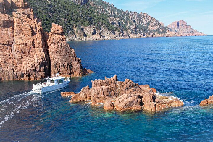 Check-out from Porto Scandola Girolata Capo-Rosso