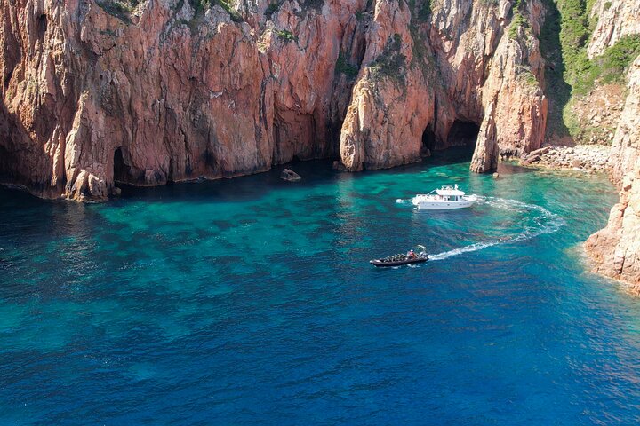 Check-out from Porto Scandola Girolata Capo-Rosso
