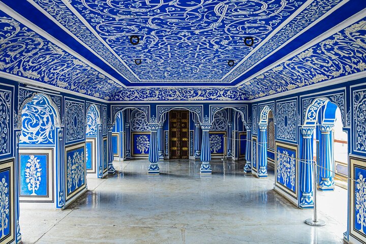Jaipur: Private Full Day Jaipur City Tour with Pick-Up & Drop.