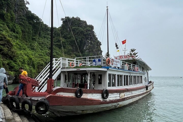 Explore 04 Hours Halong Bay Day Cruise Shore Excursion