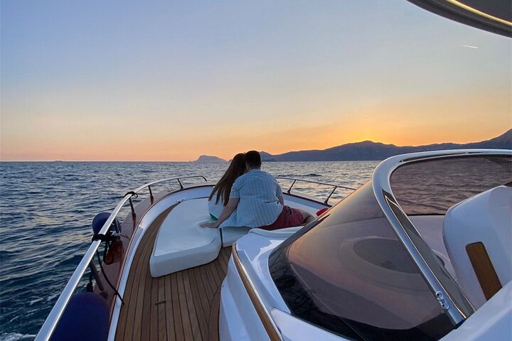 Private Sunset Boat Tour with Aperitif in Portofino Gulf