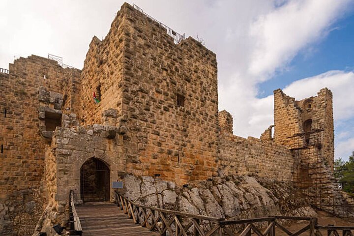 Day Tour to Jerash and Ajloun Castle From The Dead Sea