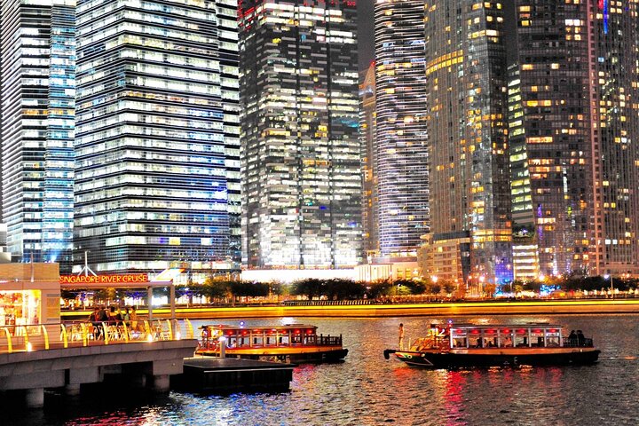 Singapore River Cruise and 2 Must-see Water Light Shows