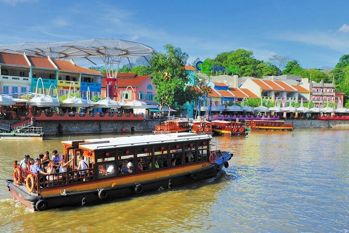 Singapore River Cruise and 2 Must-see Water Light Shows
