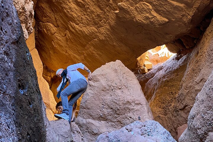 Private Hike to Monkey Fingers Canyon
