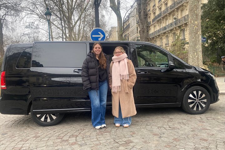 Paris with Love Private Guide and Driver