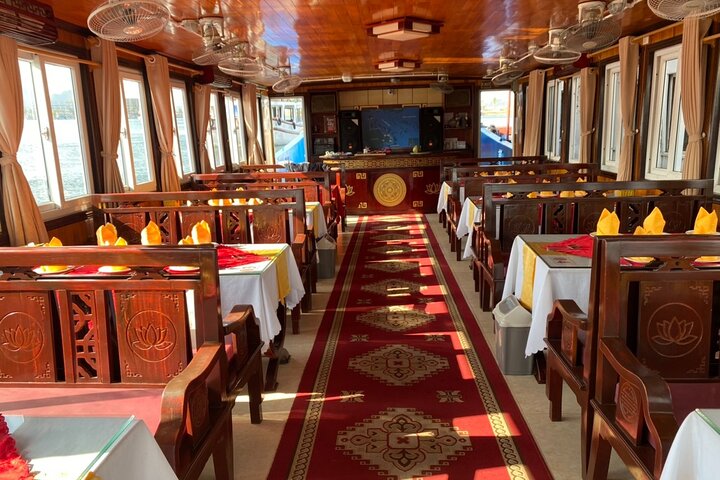 Explore 04 Hours Halong Bay Day Cruise Shore Excursion