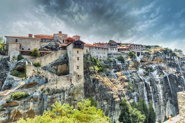 Meteora Tour from Volos