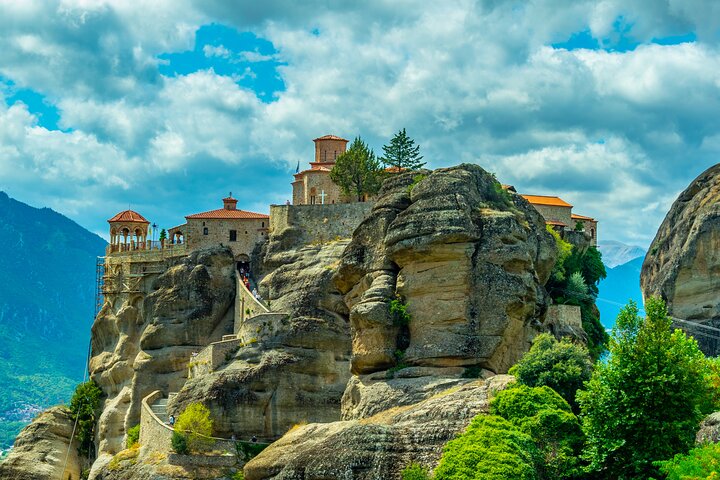 Meteora Tour from Volos