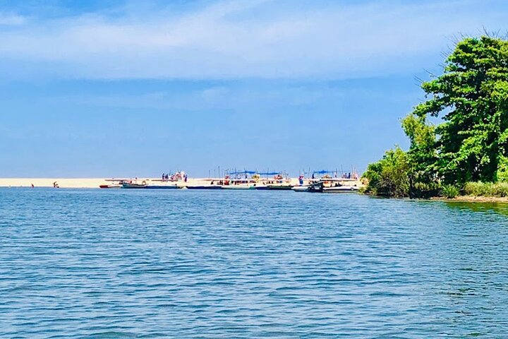 Poovar Backwater boating and Trivandrum Day Trip