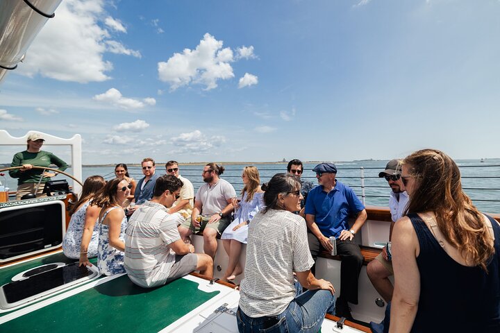 Newport Sightseeing Day Sailing Experience on Schooner Adirondack