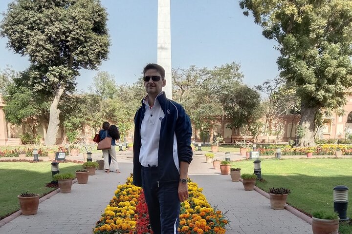 Full Day Private Karachi City Tour (History and Culture)