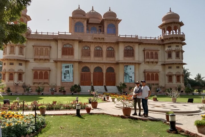 Full Day Private Karachi City Tour (History and Culture)