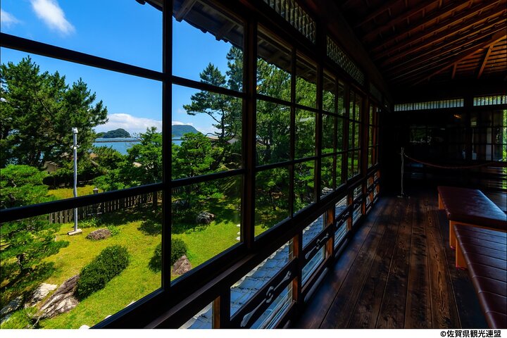 Footsteps through Karatsu: From Samurai Castles to Ceramics