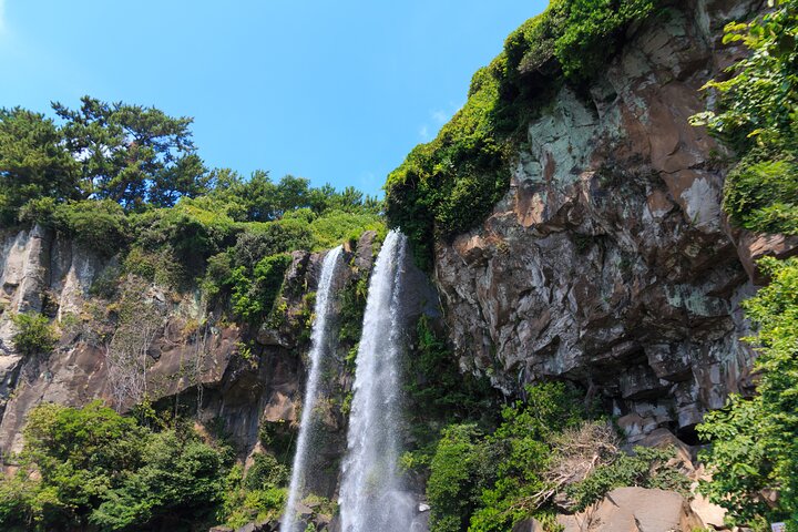 Full Day Customizable Jeju Private Tour with licensed tour guide