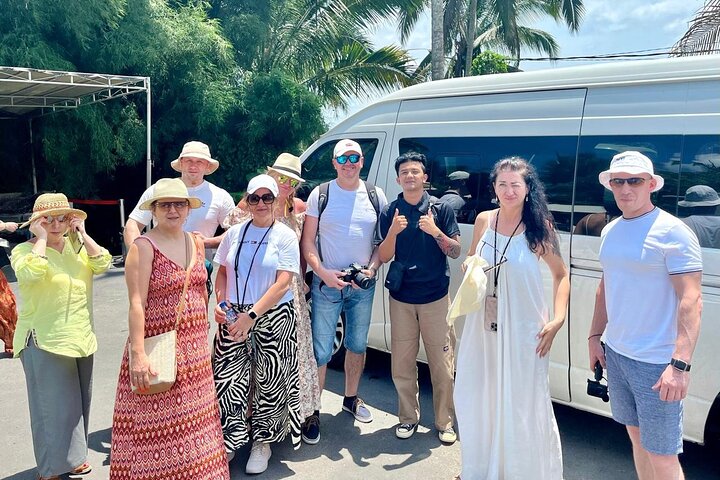 Ubud Private Tour: Waterfalls, Temple and Rice Terraces Swing