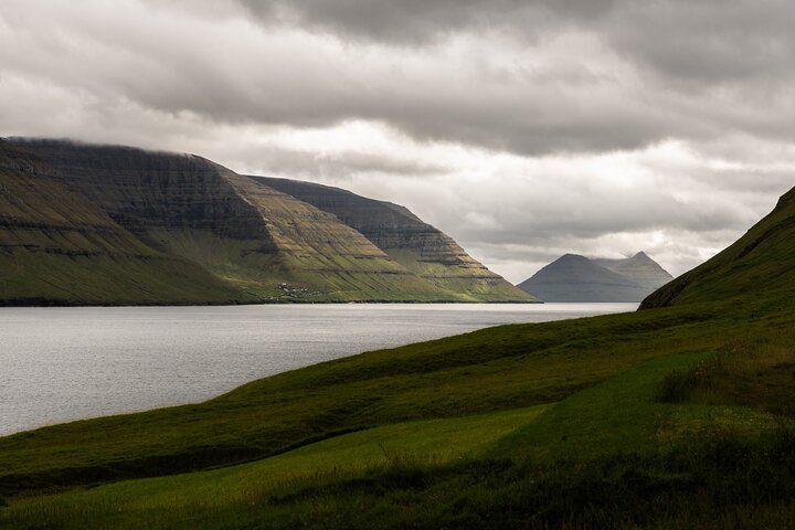 Private Kallur Lighthouse Hike