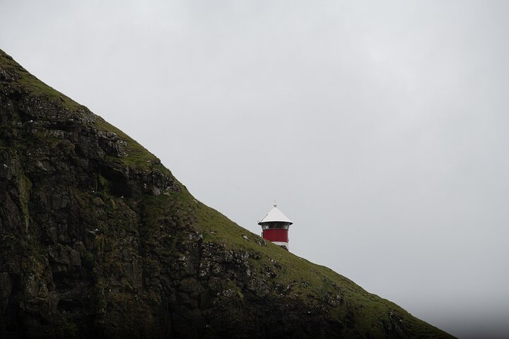Private Kallur Lighthouse Hike
