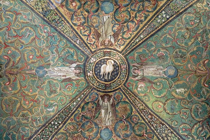 RAVENNA & LUNCH ON THE BEACH - Private Day Tour from Bologna