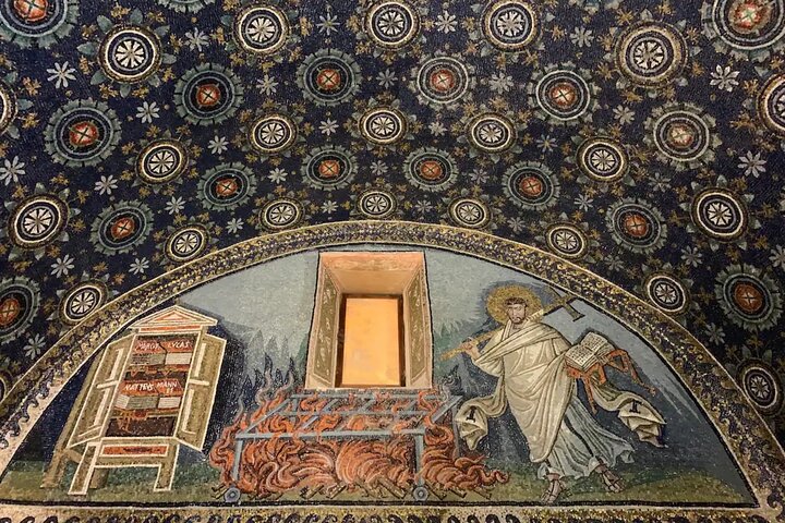 RAVENNA & LUNCH ON THE BEACH - Private Day Tour from Bologna