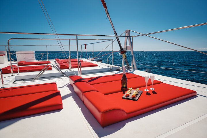 4-Hour Trip on Luxurious Catamaran in Puerto Rico - Gran Canaria
