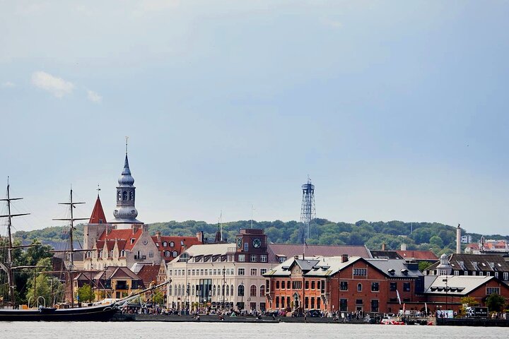 Explore Aalborg in 60 minutes with a Local