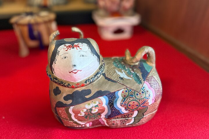 Tomonoura Hidden Gem Private Tour: Historic Seaside Japan