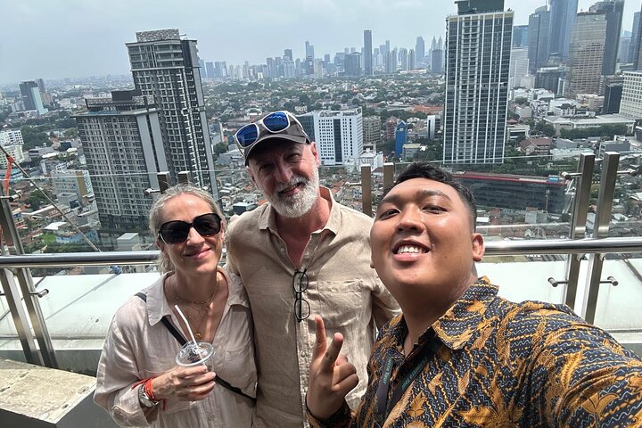 Jakarta Half-Day Guided Tour with a Private Fun Local Host