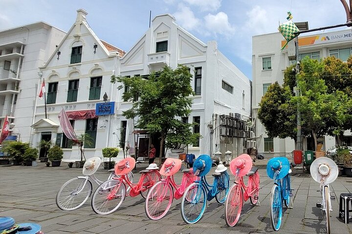Private Full-Day Guided Tour: Explore Jakarta’s Top Highlights