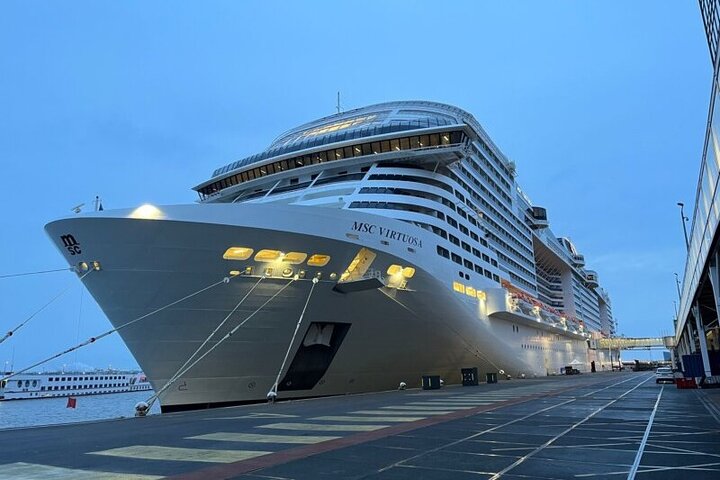 Private Tour from Rotterdam Amsterdam or IJmuiden Cruise Terminal