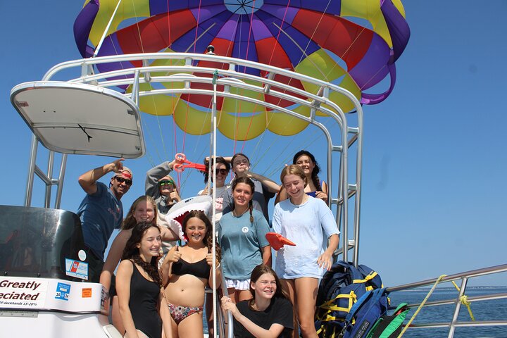 Unbelievable Parasailing with Fantastic Sights