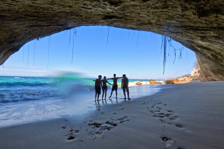 Los Arcos 5 islands Snorkeling Cliff Jumping and Hidden Beach