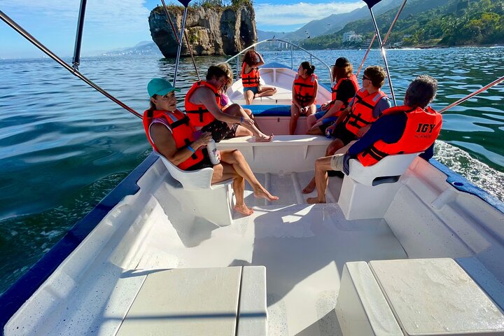 Los Arcos 5 islands Snorkeling Cliff Jumping and Hidden Beach