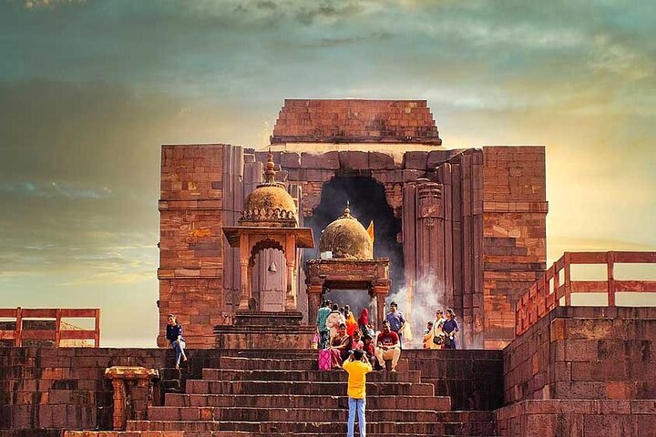 Day Trip Bhopal to Bhimbetka Caves World Heritage and Bhojpur
