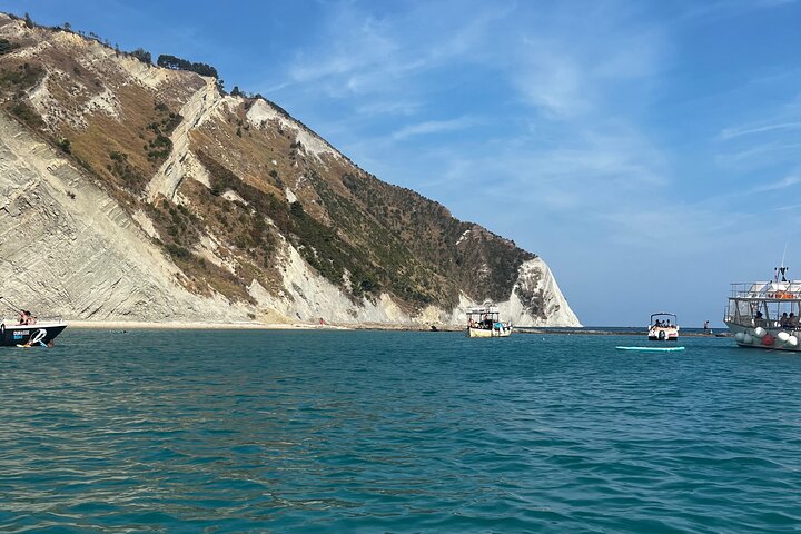 Numana : Boat rental for SHARED TOURS in GROUPS in the Conero
