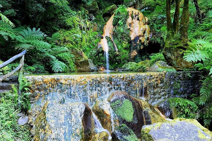 Discover São Miguel: Full Day Fogo and Sete Cidades with lunch