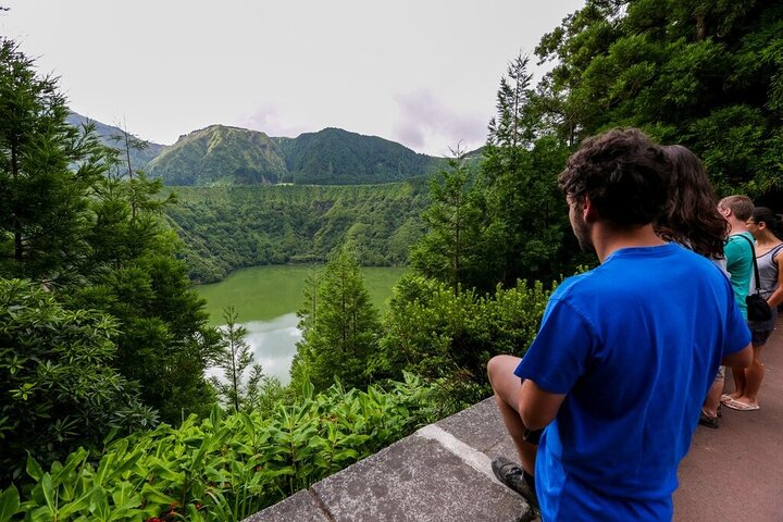 Discover São Miguel: Full Day Fogo and Sete Cidades with lunch