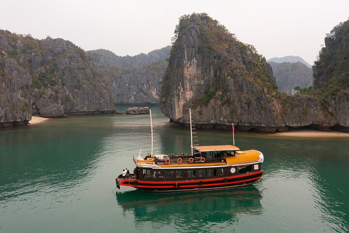 Lan Ha Bay 2 Days 1 Night Adventure