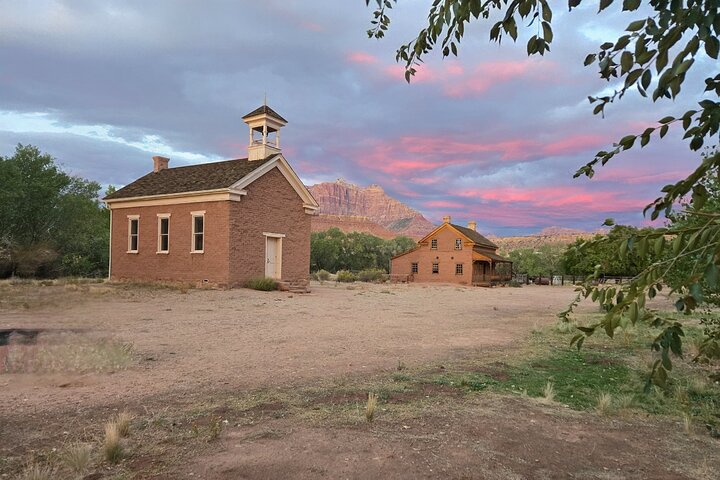 Zion National Park/Kolob Terrace Private 1/2 Day Sightseeing Tour