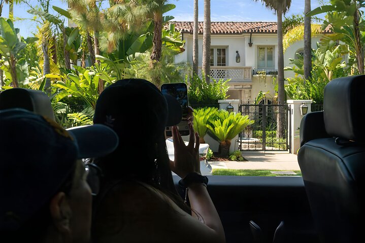 Hollywood, Beverly Hills, & Celebrity Home Tour from Santa Monica