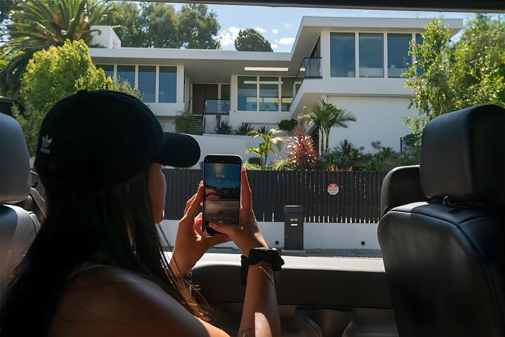 Hollywood, Beverly Hills, & Celebrity Home Tour from Santa Monica