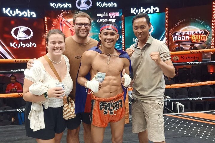 Watch Live Khmer Traditional boxing in Phnom Penh