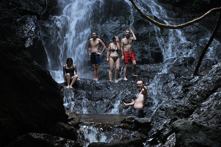 Padang West Sumatra 9-Day Private Tour + Mentawai