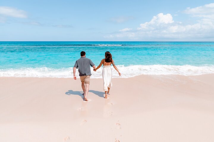 Private Vacation Photoshoot with Photographer Georgetown Bahamas