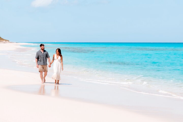 Private Vacation Photoshoot with Photographer Georgetown Bahamas
